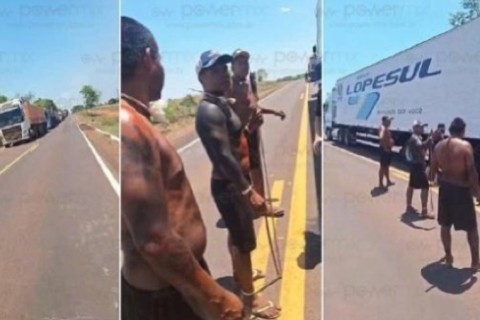 Indígenas bloqueiam BR-158 e cobram pedágio irregular de motoristas