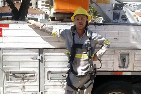 Terceirizado da Equatorial morre ao levar choque elétrico durante trabalho