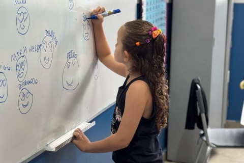 Volta às aulas: alunos da rede pública municipal iniciam ano letivo, nesta segunda-feira, em Barra do Garças
