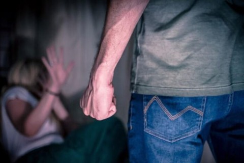 Ex-companheiro agride mulher em bar de Barra do Garças