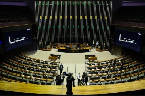 Câmara deve votar em PEC que dá fim ao foro privilegiado de parlamentares