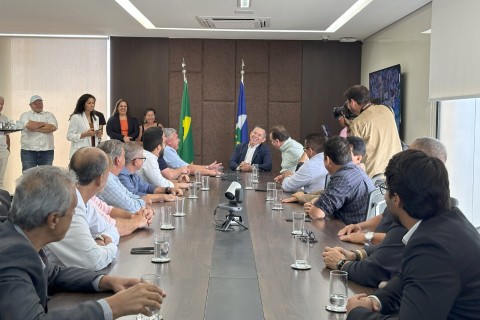 Dr. Adilson busca recursos para Barra do Garças, em visita à Cuiabá