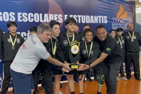 Coopema conquista tricampeonato no Handebol Masculino – Categoria B dos Jogos Estudantis Regionais