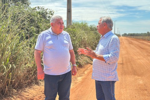 Prefeito Dr. Adilson Gonçalves vistoria obras de recuperação de estradas em Barra do Garças
