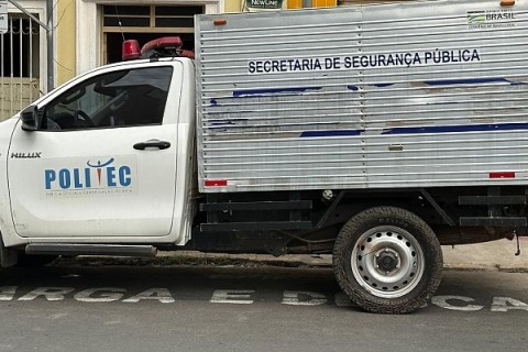Mulher sofre descarga elétrica em máquina de descascar alho e morre